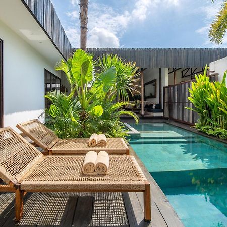 NEW! Rustic Interior design Private Villa 3 BR Umalas w staff 25 Disc Canggu Exterior foto